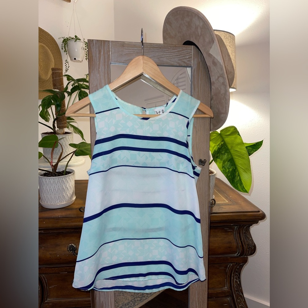 *BEAUTIFUL* (gently loved) O+O blouse, XS mint green and blue stripes